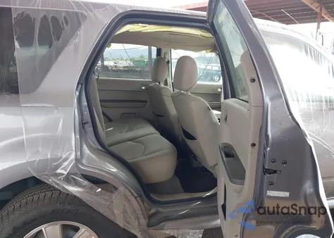 2008 Mercury Mariner I4 z USA, uszkodzony, nr VIN 4M2CU81Z08KJ17486